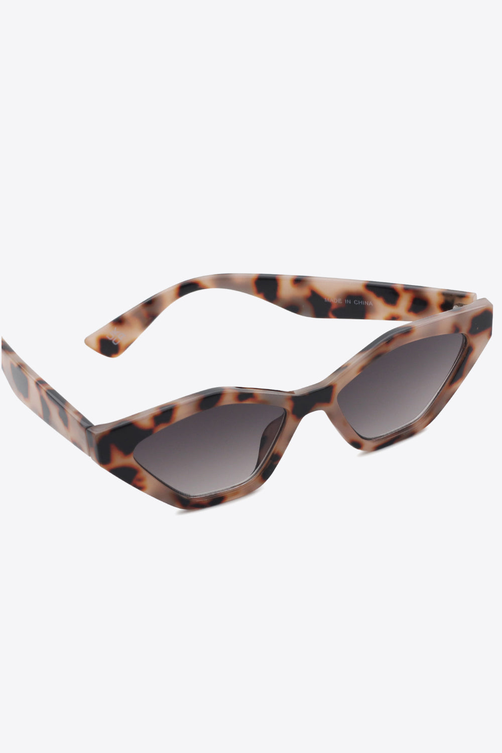 Cat Eye Polycarbonate Sunglasses king-general-store-5710.myshopify.com