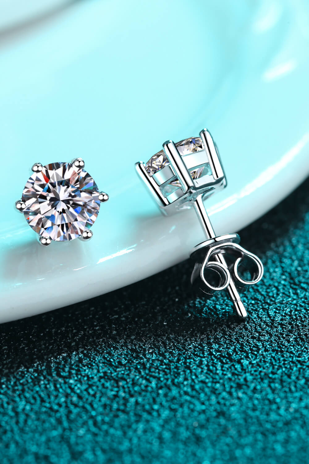 Moissanite Stud Earrings king-general-store-5710.myshopify.com