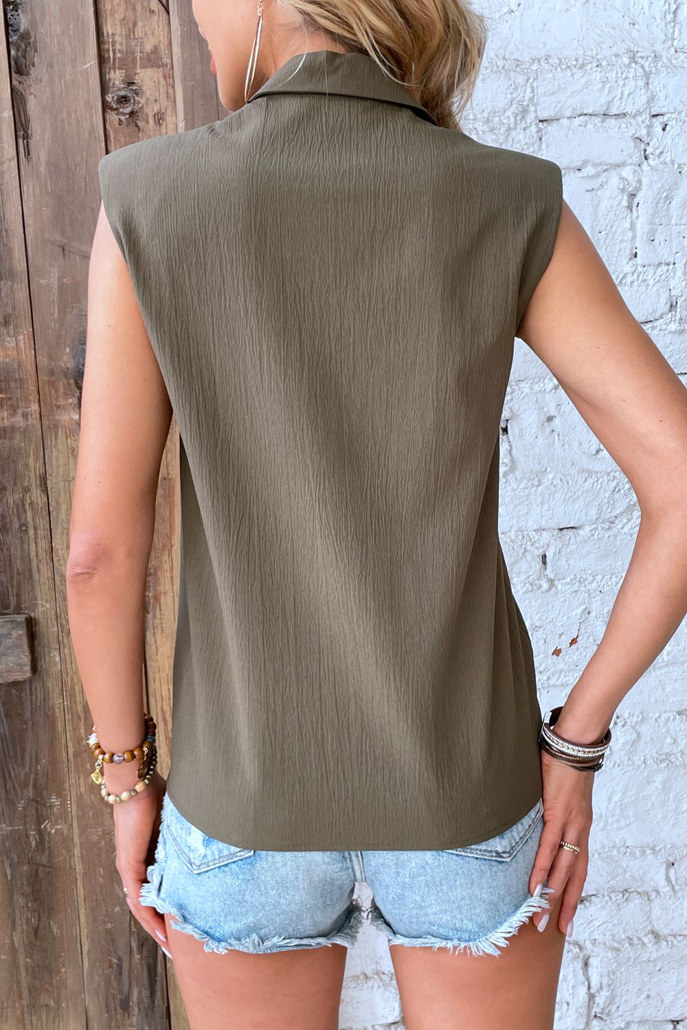 Collared Neck Sleeveless Shirt king-general-store-5710.myshopify.com